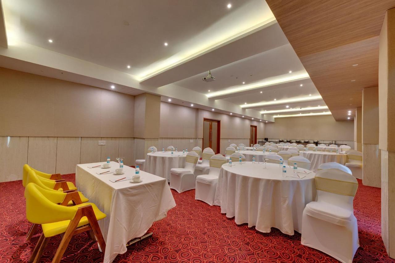 Viola Beacon Resort, Lonavala Extérieur photo