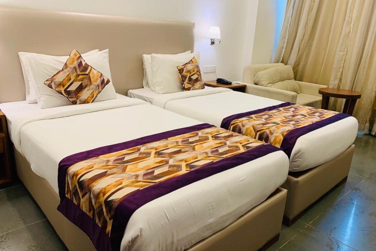 Viola Beacon Resort, Lonavala Extérieur photo